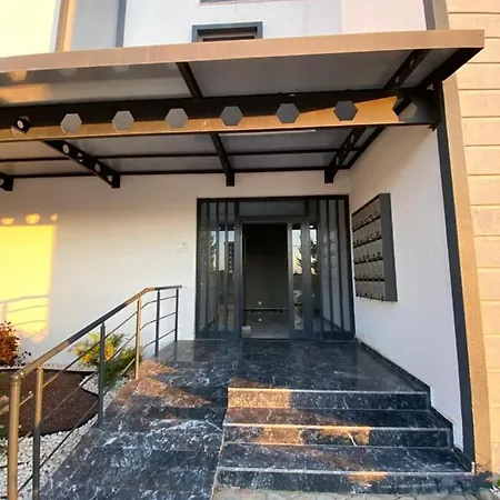 Altintas Apartment *